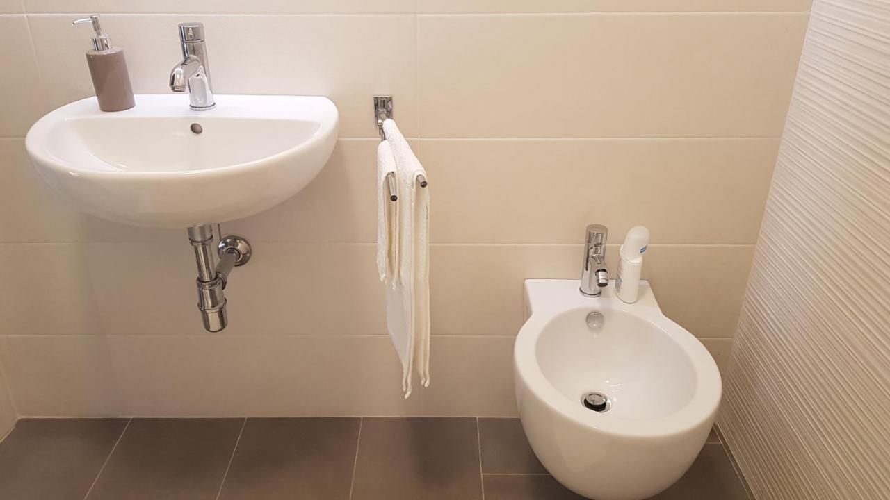 Bed & Breakfast Stanza Privata La Conquilla 3*
